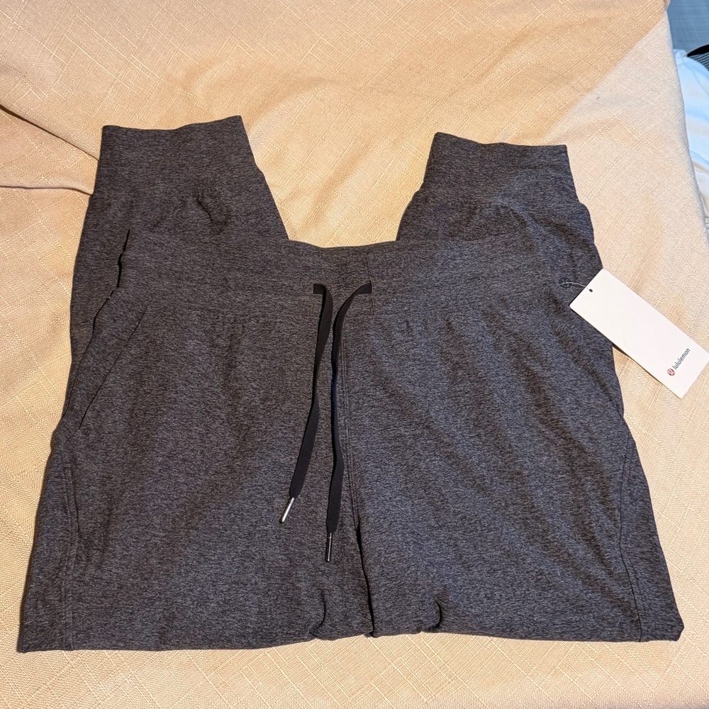 Ready to Rulu Jogger crop